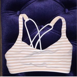 LULULEMON SPORTS BRA SIZE 2